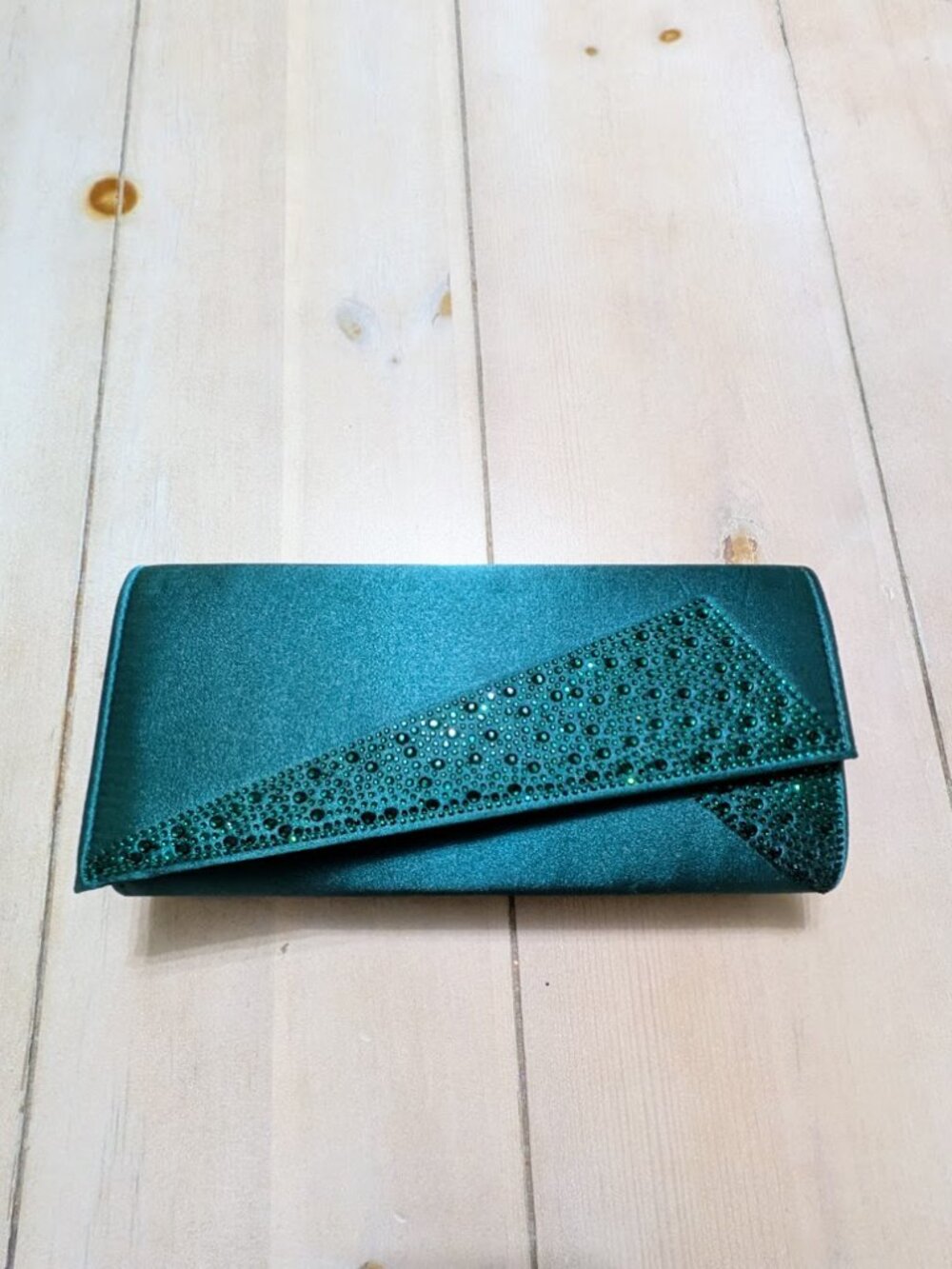 NWT Dasein Emerald Green Satin Rhinestone Evening Clutch Purse